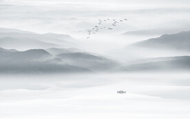 水墨畫風(fēng)景壁畫