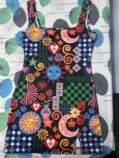 多彩幾何與奇幻圖案組合圖片