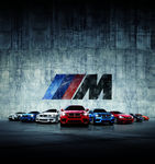 BMW M家族汽车海报