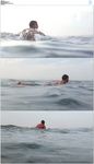 大海中奋力游泳