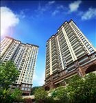 高层住宅蓝天白云仰视建筑效果图