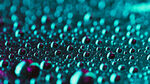 落在窗户玻璃上的雨点水珠