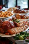 丰盛中式佳肴摆满餐桌