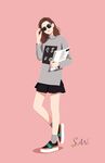 时尚女孩休闲穿搭展示