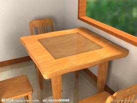 木制餐桌