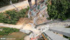 鸟瞰航拍桩基墩柱大桥高空全景