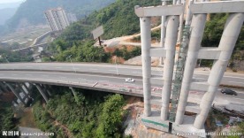鸟瞰航拍桩基墩柱大桥高空全景