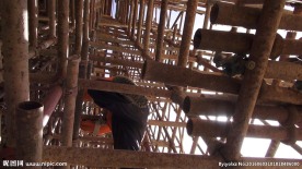 中铁铁建劳务工脚手架作业加固