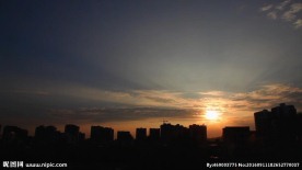 城市夕阳远景