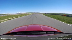 捷豹XE在赛车场的卓越表现