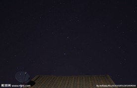 屋顶星星间隔拍摄