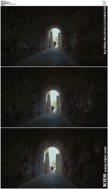 行走在罗马石窟走廊