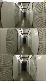 照相机经过仓库走廊