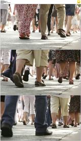 市区密集人群行走脚步