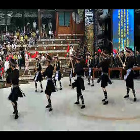 贵州风光-苗族跳舞的人们