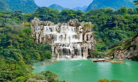 假山跌水瀑布效果图