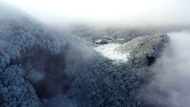 重庆：雪与云海相拥 壮阔美景来