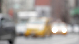 模糊汽车尾灯 城市夜色