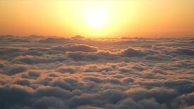 云层上方的日落