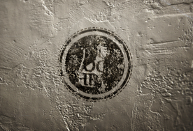 品牌logo老旧墙样机