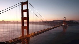 高清跨江大桥夜晚车流穿梭视频