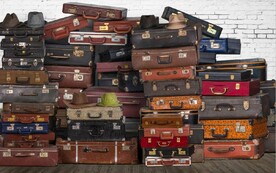 美式复古旧皮箱餐饮酒吧背景墙