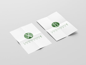 褶皱纸张海报样机图片