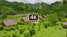 山林间的茅草屋