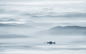 新中式水墨山峰背景墙画