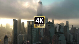 矗立在云海中的摩天大楼