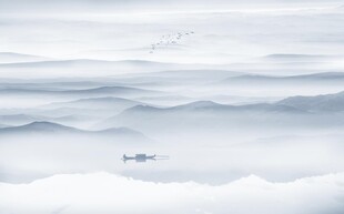 公司前台山水画背景墙