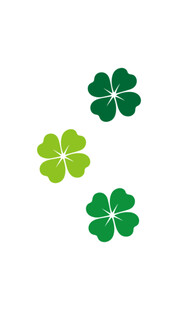 三枚绿色四叶草图案