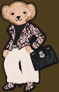 时尚小熊玩偶搭配精致包包