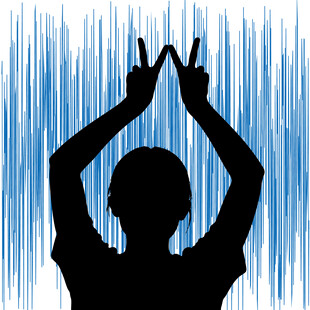 剪影人物比出胜利手势