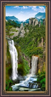 山间瀑布风景图