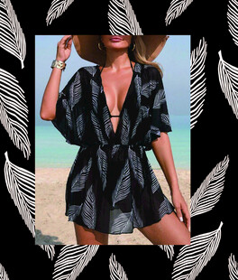 时尚女士海边度假穿搭