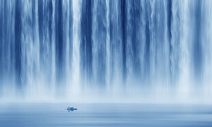 高山流水瀑布山水图