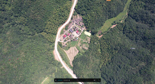 山间村落的鸟瞰景象