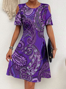 紫色佩斯利花纹图案设计