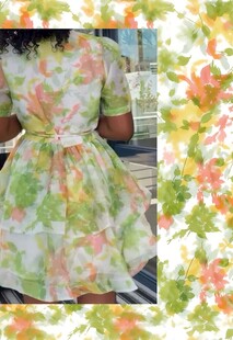 花卉图案复古风连衣裙