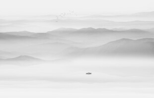 水墨群山背景
