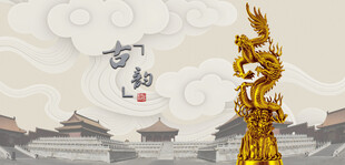 古典建筑旁的金色龙雕塑